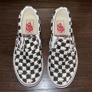 VANS x Peanuts Snoopy Classic Slip-On with Box